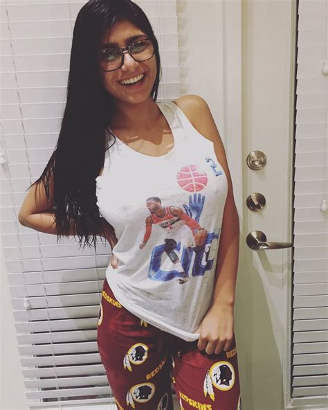 fotos da mia khalifa|70+ Hot Pictures Of Mia Khalifa Are Delight For Fans